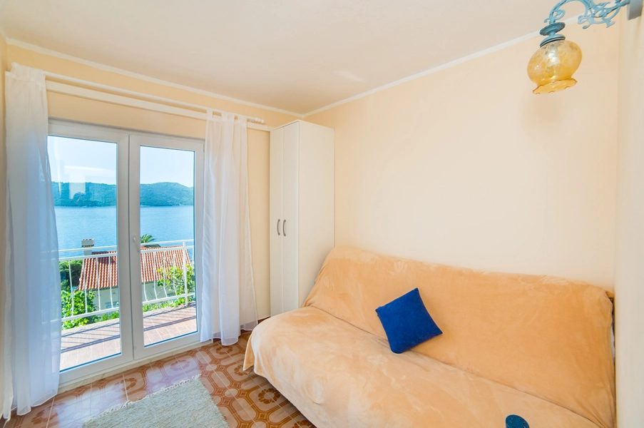  Pelješac Croatia 